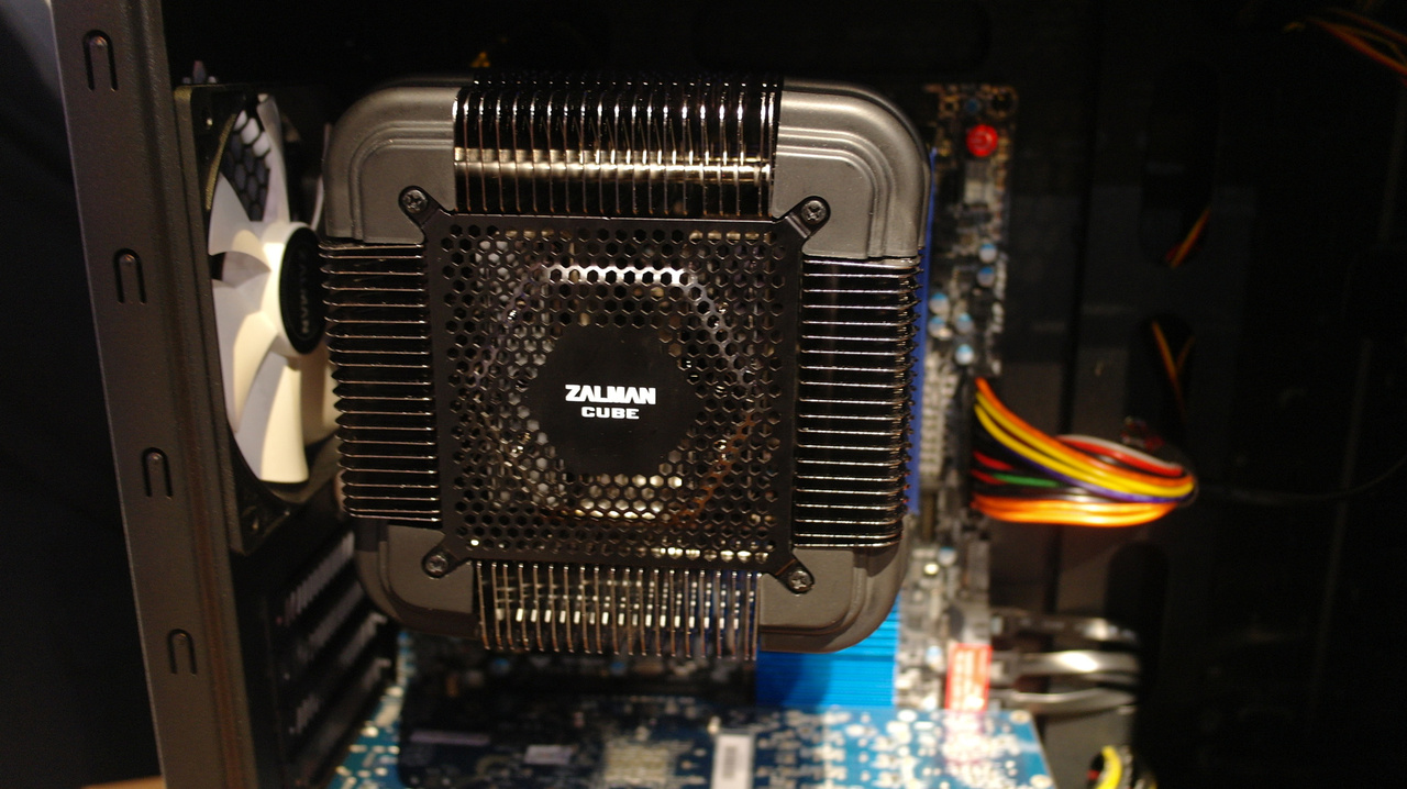 Zalman FX100-Cube 02